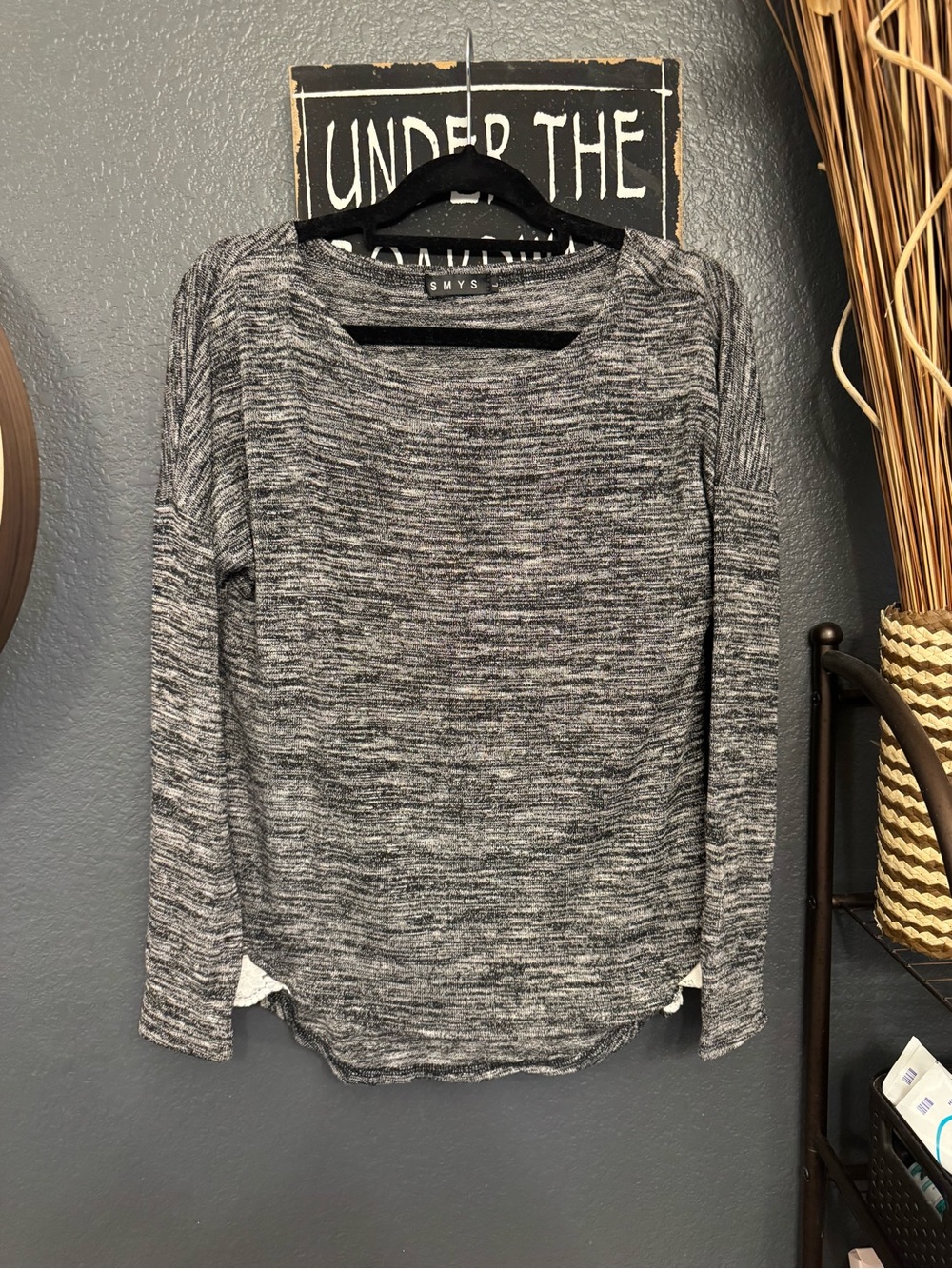 Women's Gray Marled Long-Sleeve Top. Large